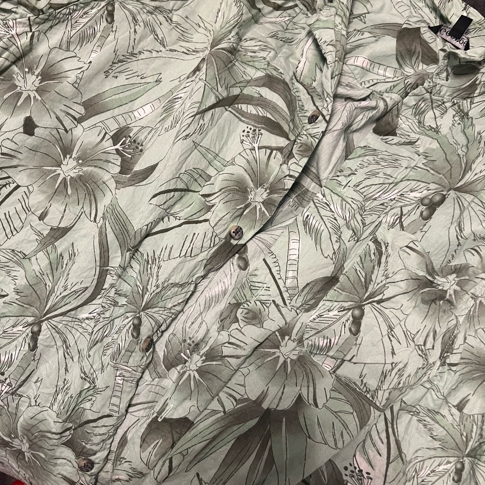 Men's Green Floral Casual Button Down Shirt